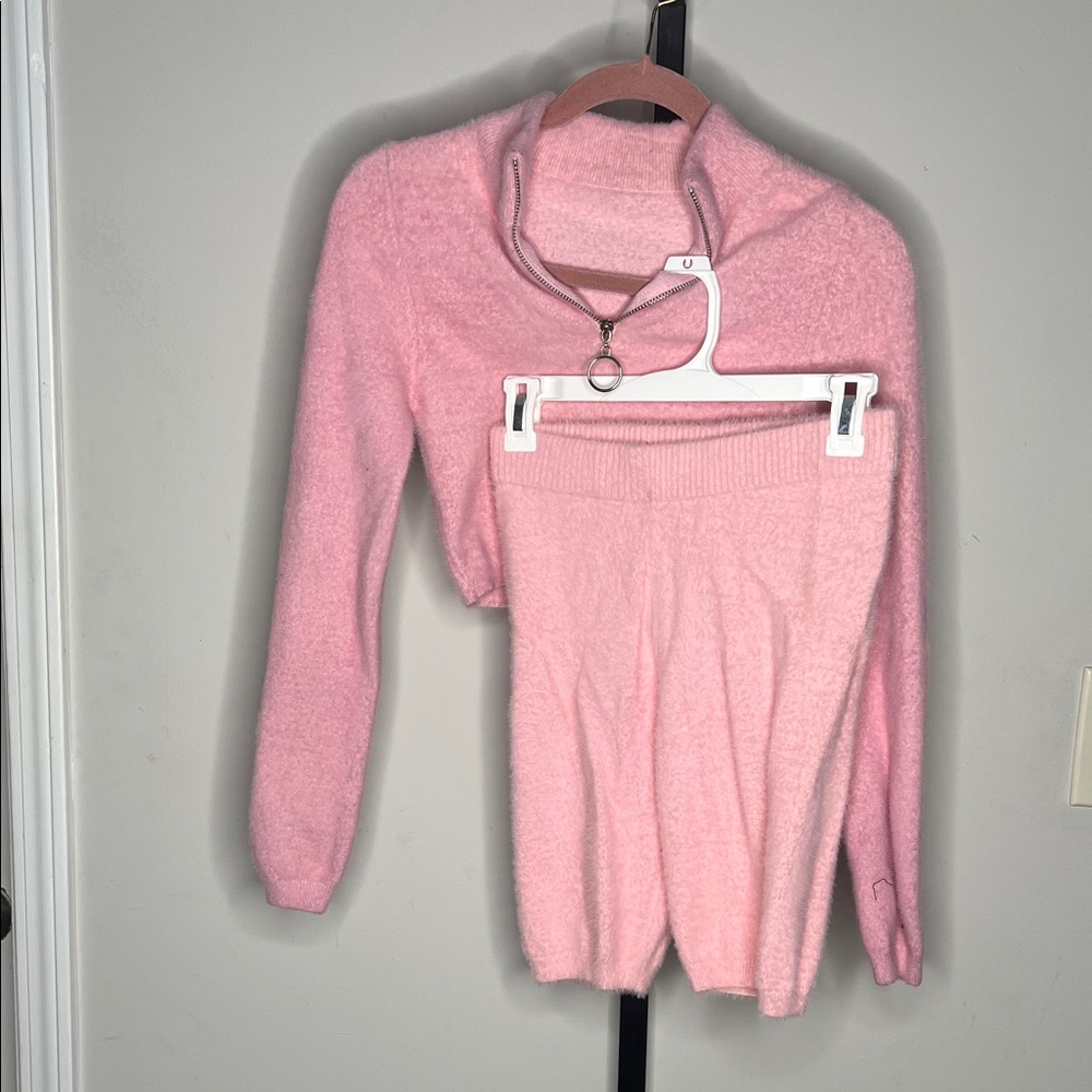 Cozy Pink Women's Sweater Set